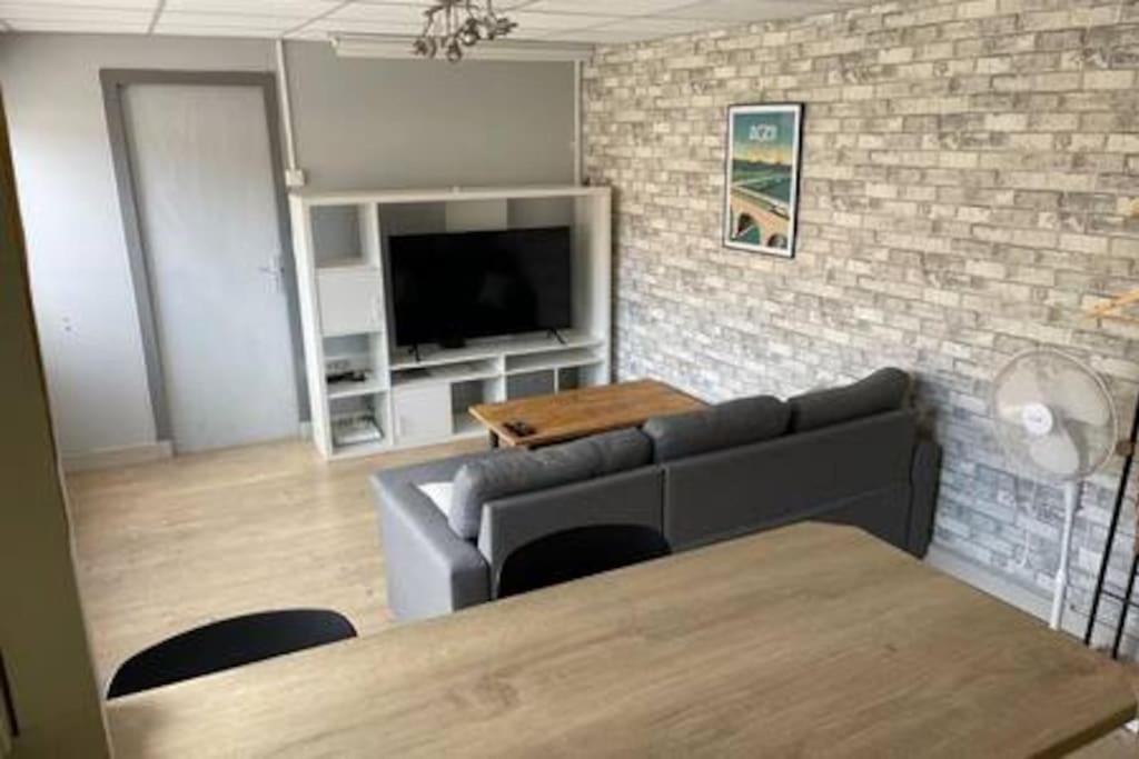 Bel Appartement En Coeur De Ville Agen Extérieur photo